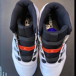 Jordan 11 Adapt US version 1.0 size 11
